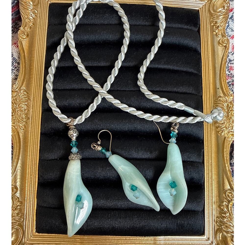 Handcrafted Calla Lily Necklace Earrings Seafoam Blue Boho Coastal EUC